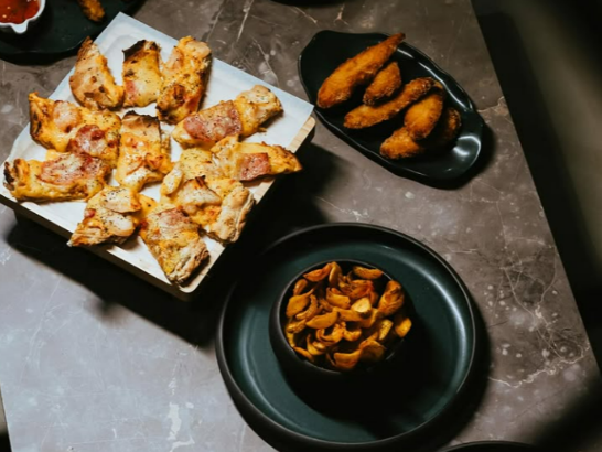 Reservation: Άσπρο Πάτο Food –  ΑΣΠΡΟ ΠΑΤΟ Μπαρ Εστιατόριο Καστοριά
