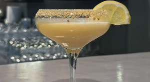Aspro Pato Bar Restaurant Kastoria – FULL BAR